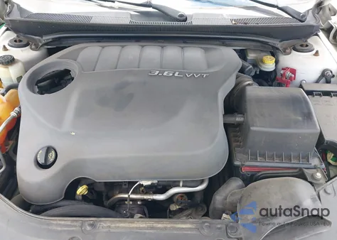 2013 Chrysler 200 Limited z USA, uszkodzony, nr VIN 1C3CCBCG6DN524064